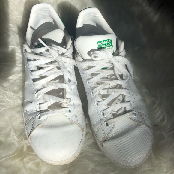 adidas stan smith scarpe bianche poshmark adidas stan smith scarpe bianche poshmark